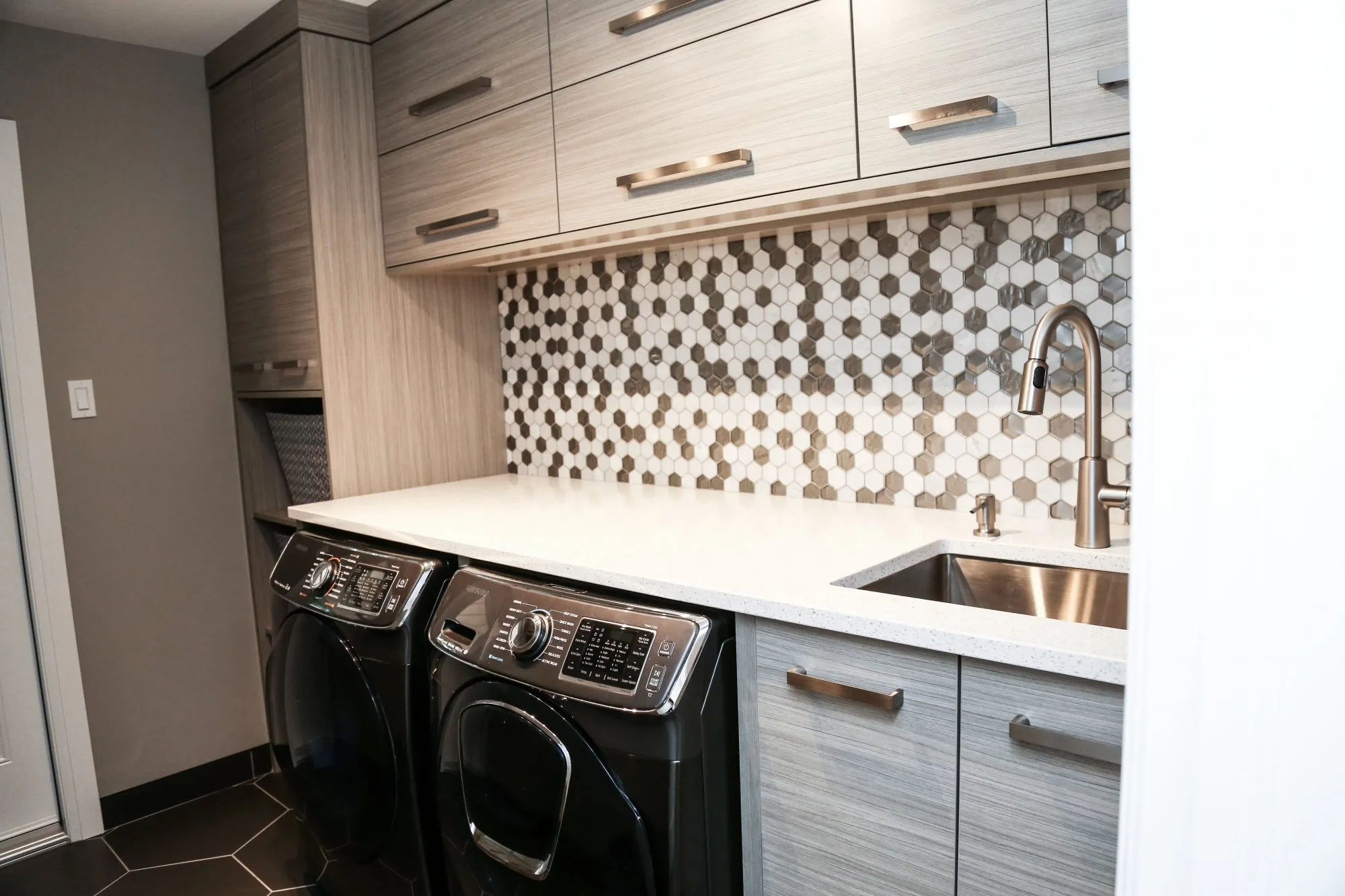 Laundry Rooms - Image 21