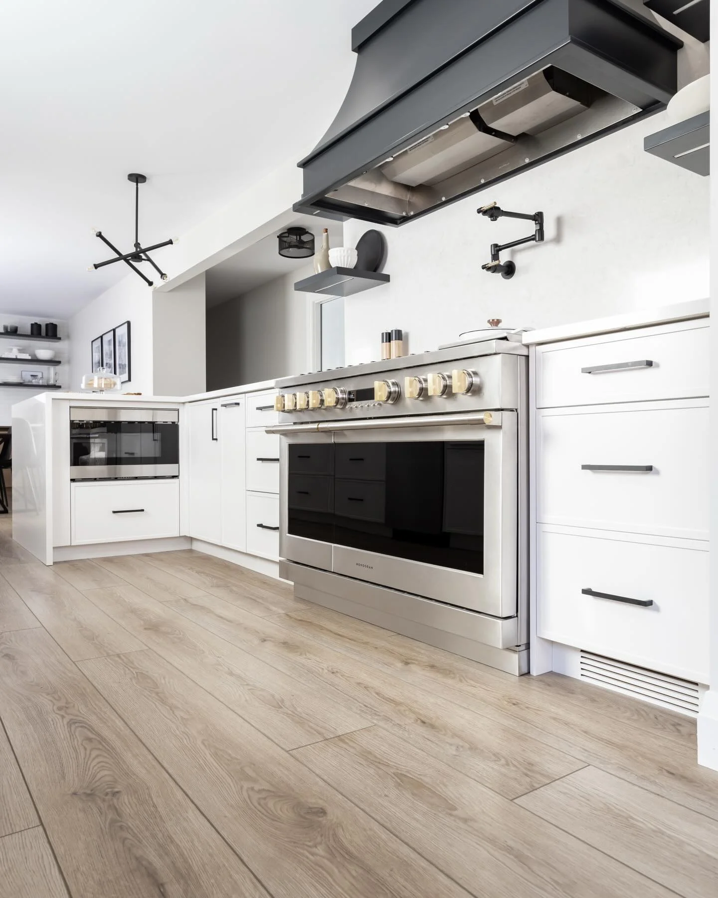 White Oak & Painted Kitchen - Image 5