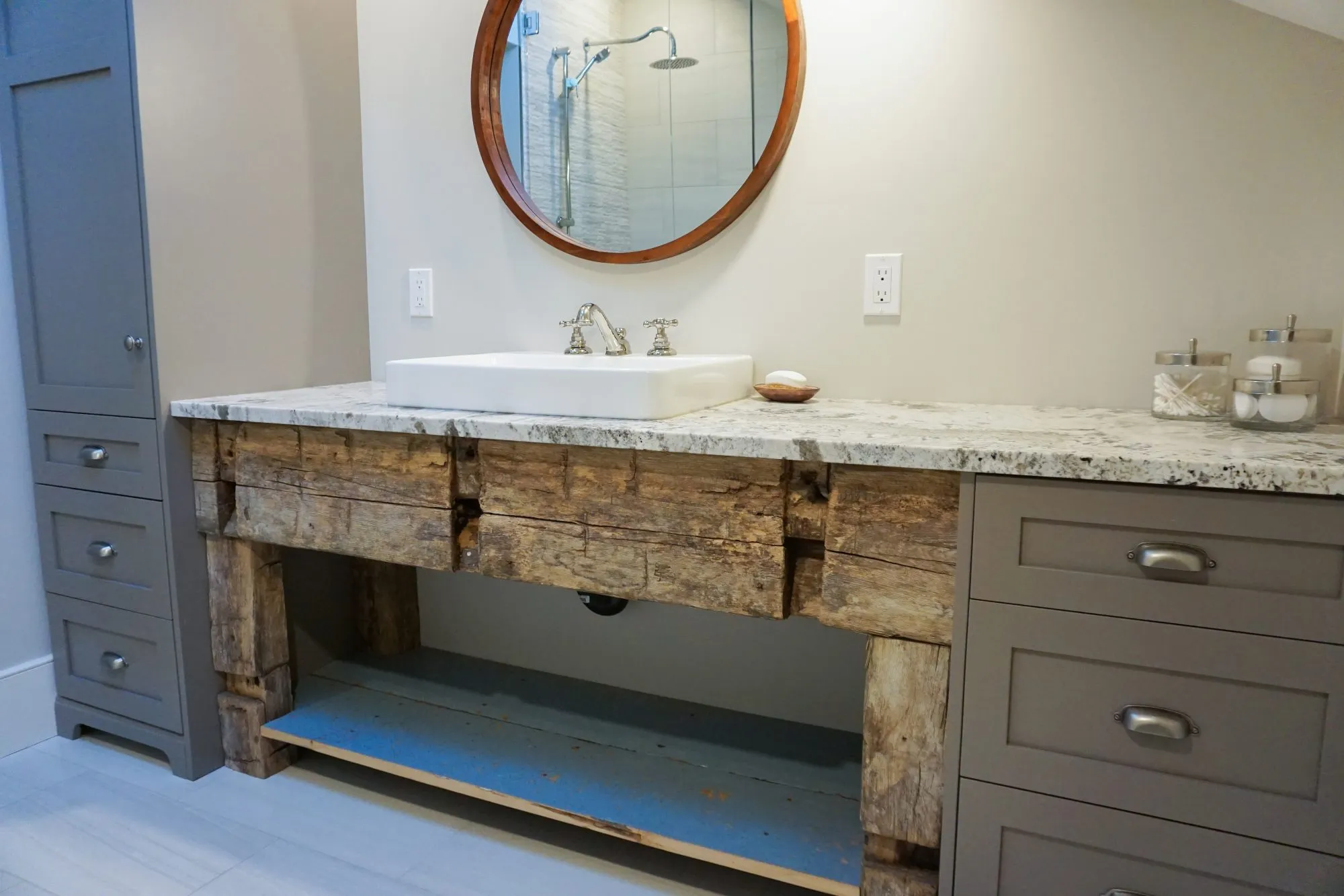 Bathroom & Vanities - Image 20