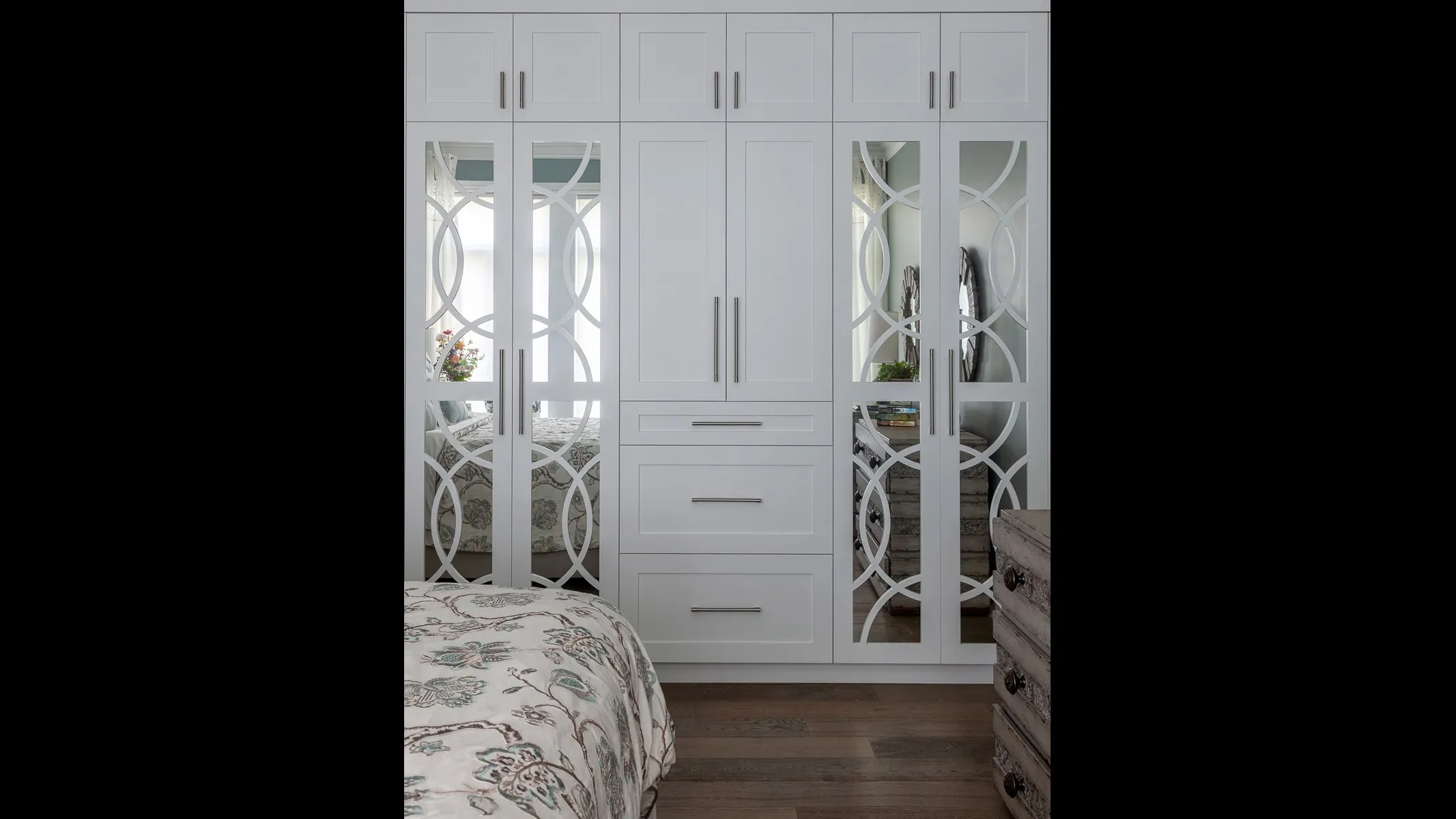 Fireplaces & Wall Units - Image 46