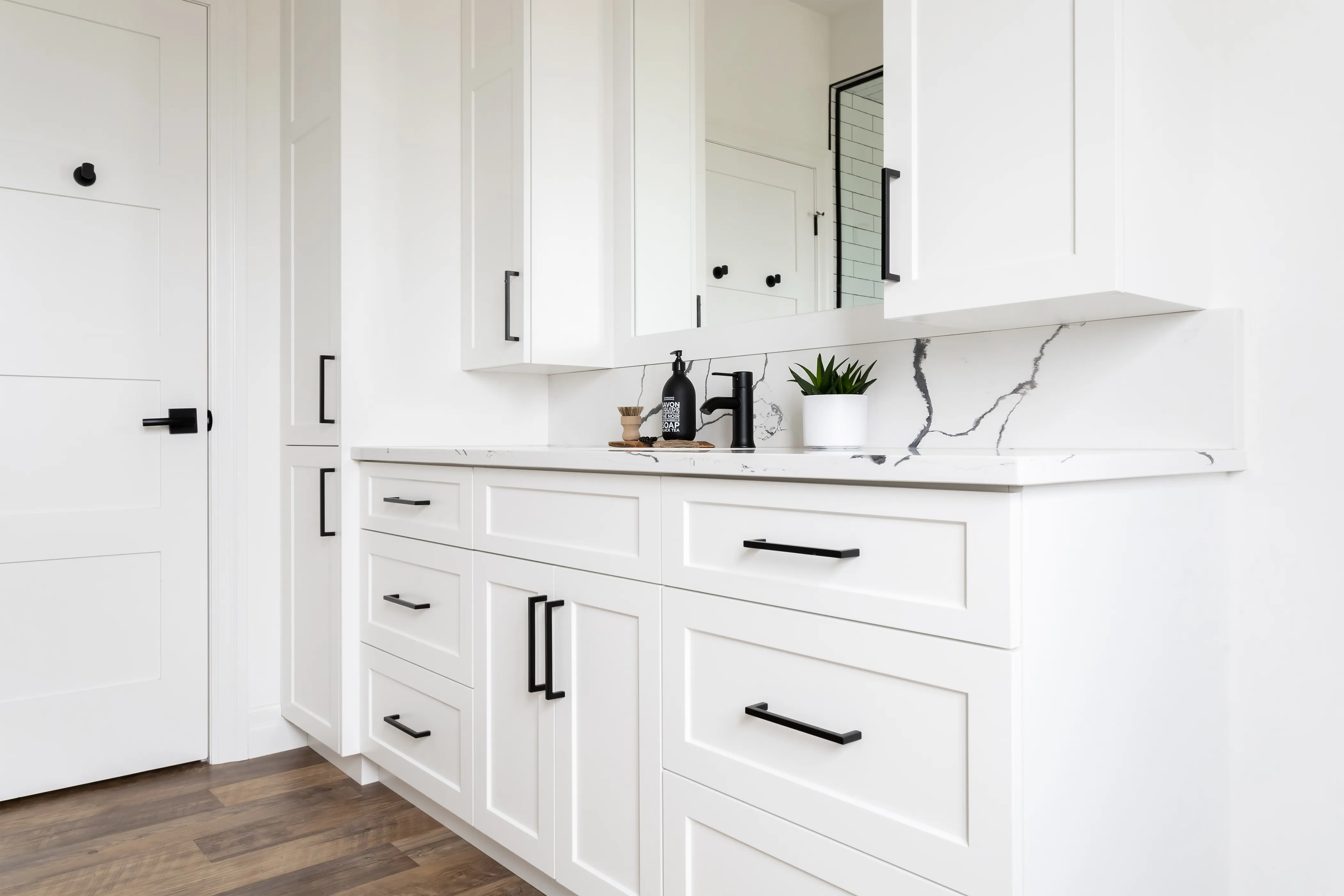 Bathroom & Vanities - Image 4